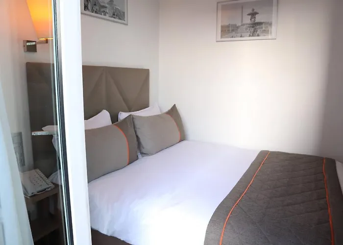 Отель Timhotel Gare Montparnasse 3*