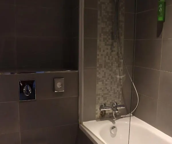 מלון Timhotel Gare Montparnasse 3*