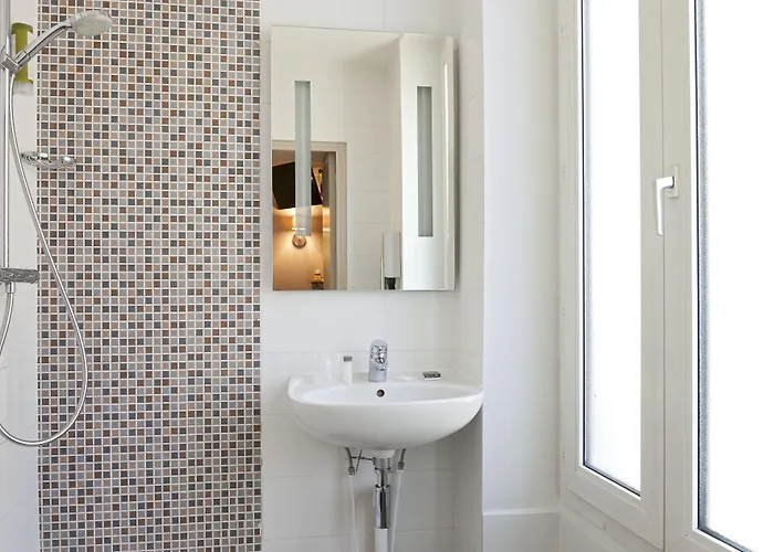 Timhotel Gare Montparnasse 3*